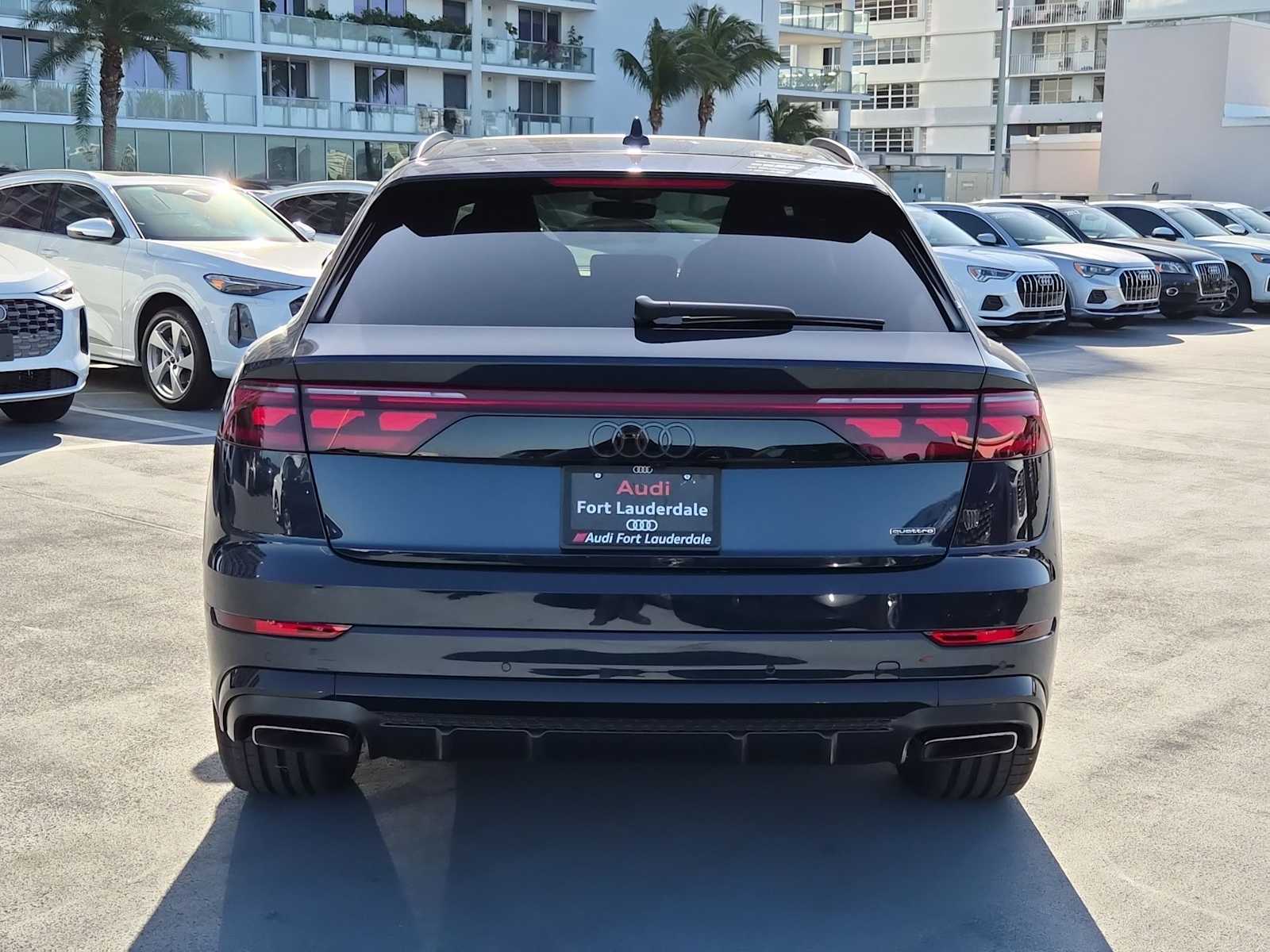 Thumbnail: 2026 Audi Q8 - 5