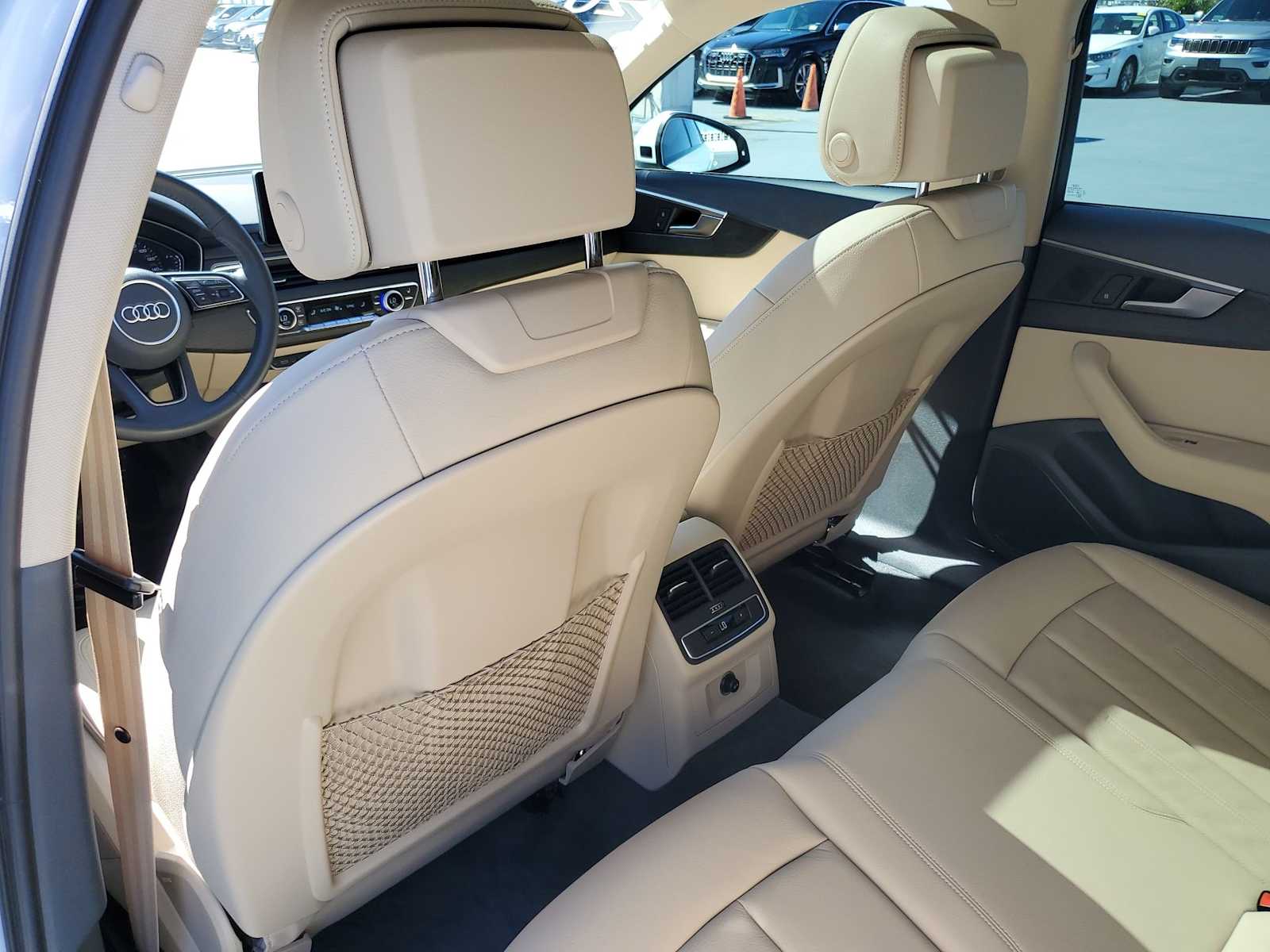 Thumbnail: 2019 Audi A4 - 16