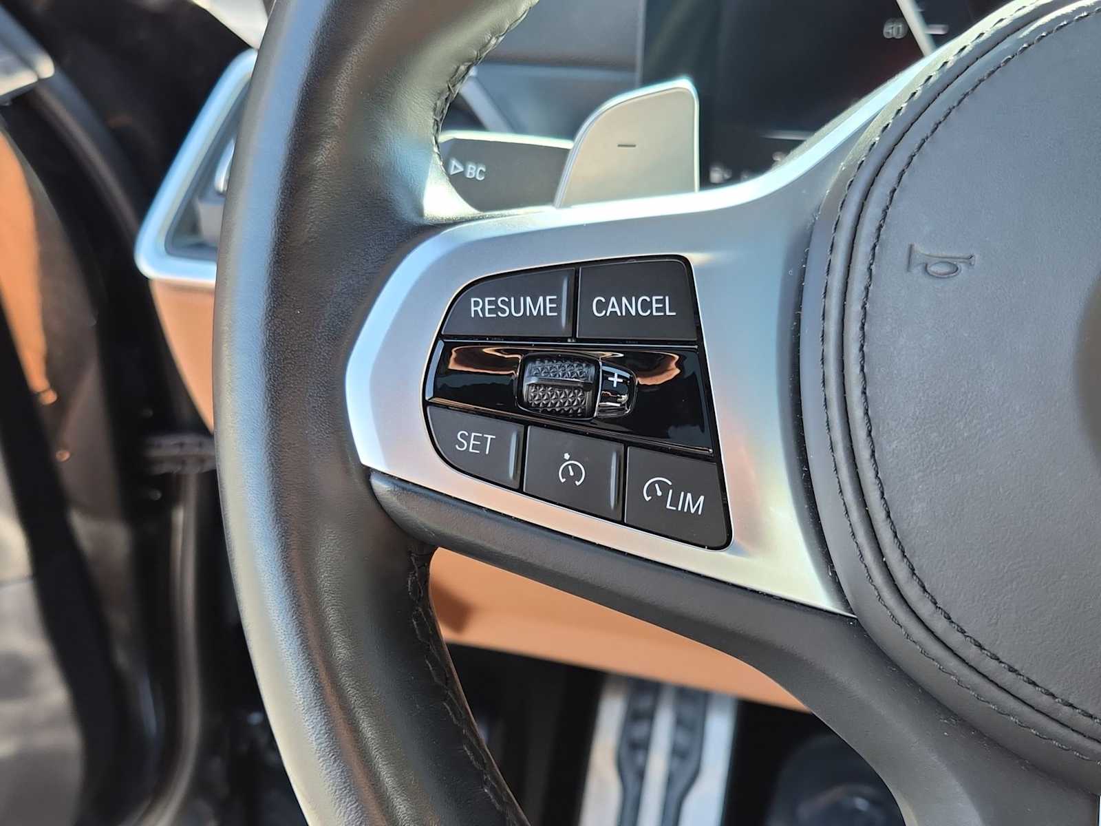 Thumbnail: 2023 BMW 3 Series - 21