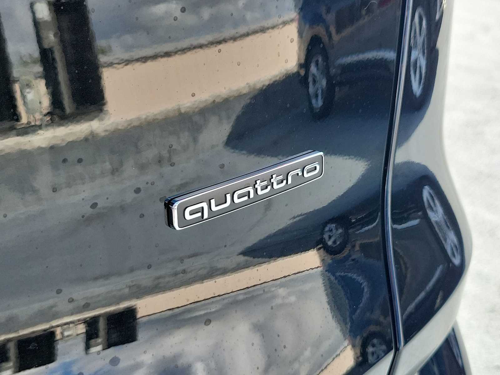 Thumbnail: 2025 Audi Q5 - 11