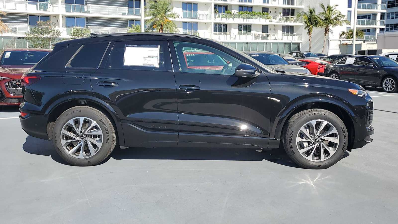 Thumbnail: 2027 Audi Q6 e-tron - 7