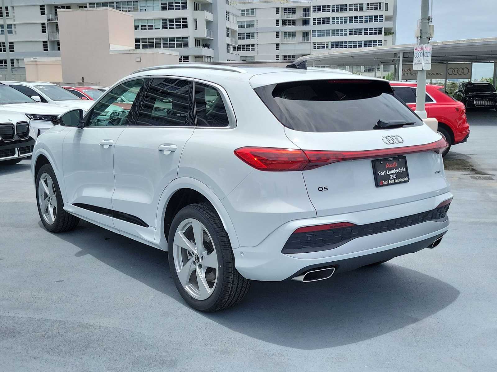 Thumbnail: 2026 Audi Q5 - 4