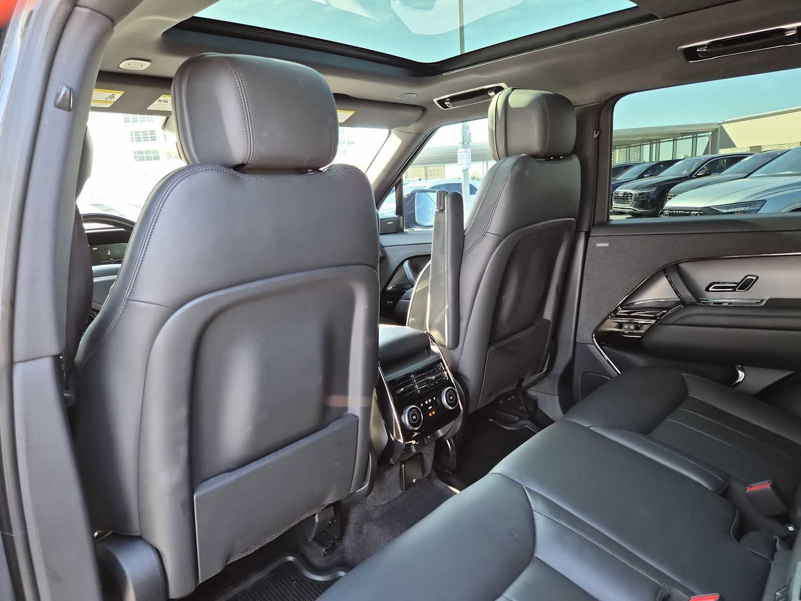 Thumbnail: 2024 Land Rover Range Rover Sport - 17