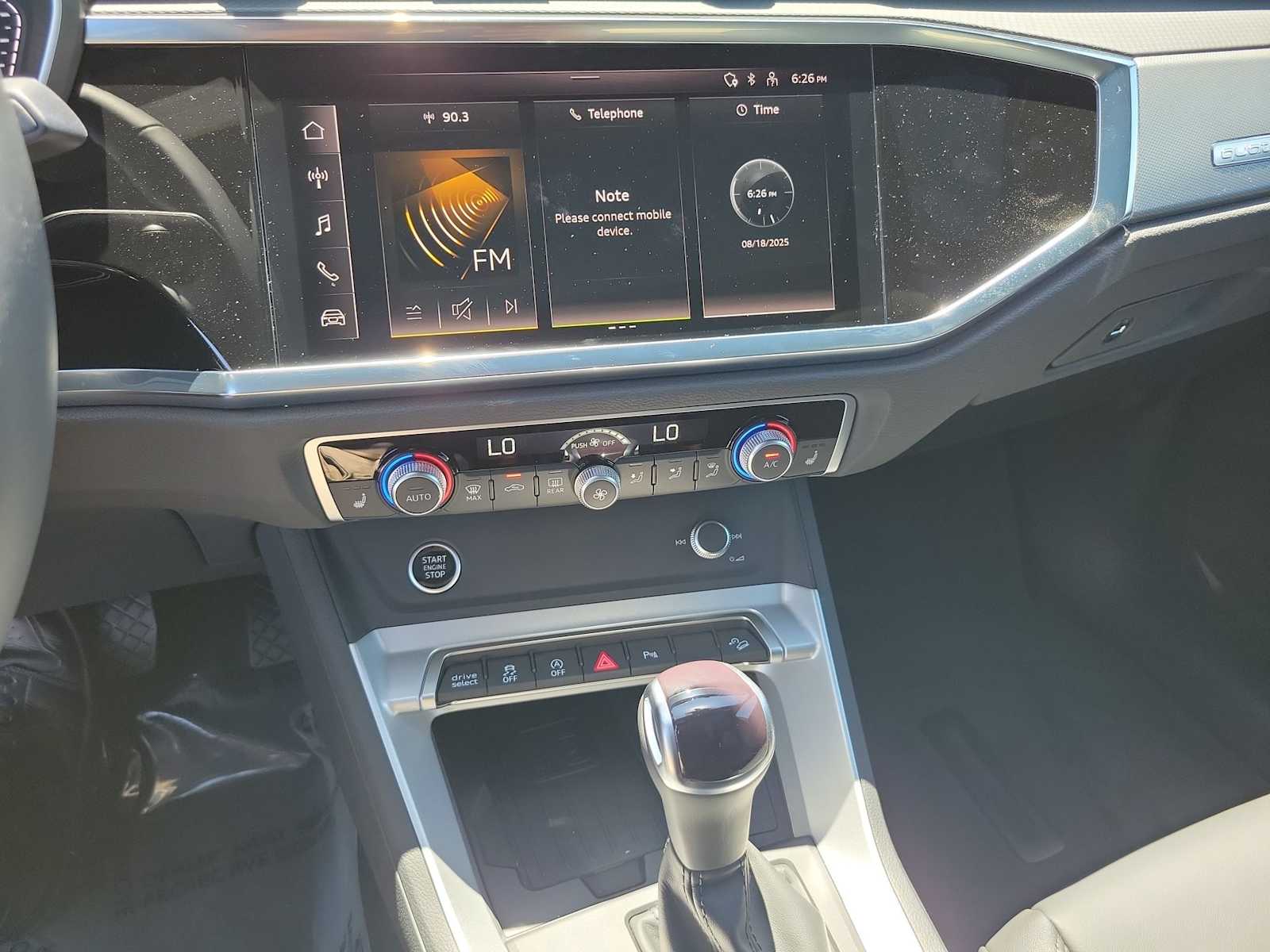 Thumbnail: 2025 Audi Q3 - 23