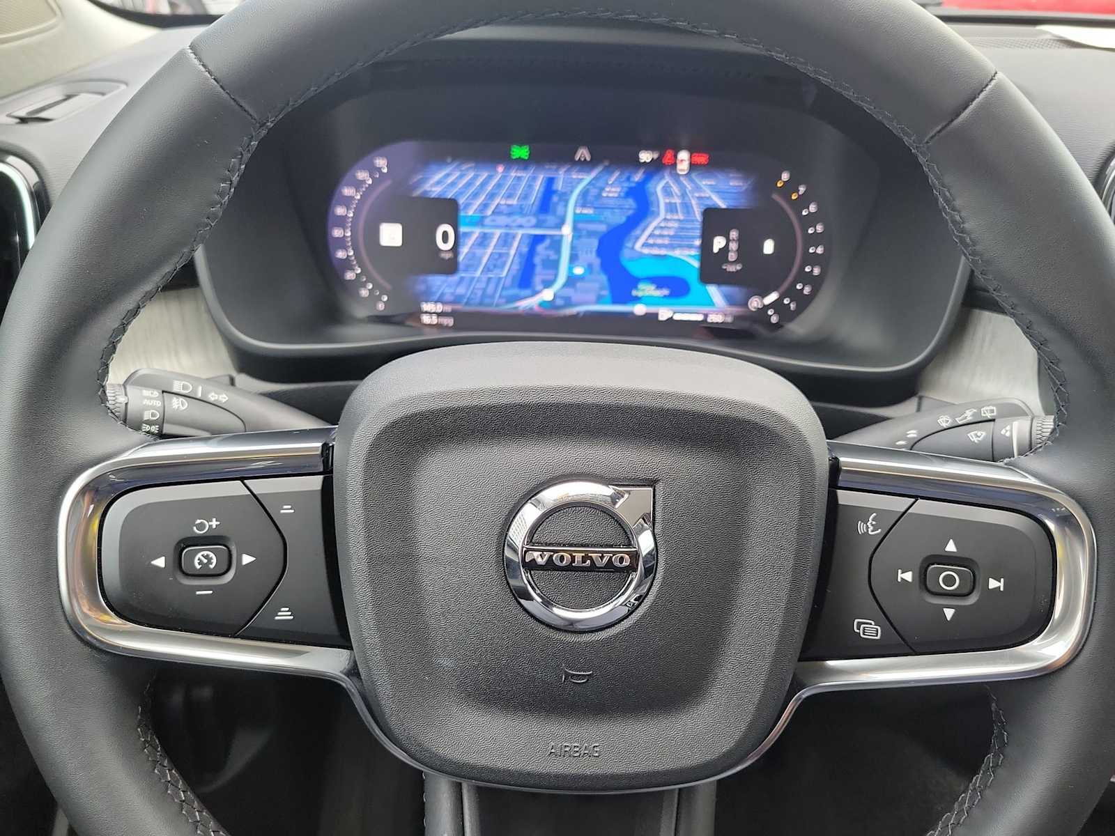 Thumbnail: 2024 Volvo XC40 - 22