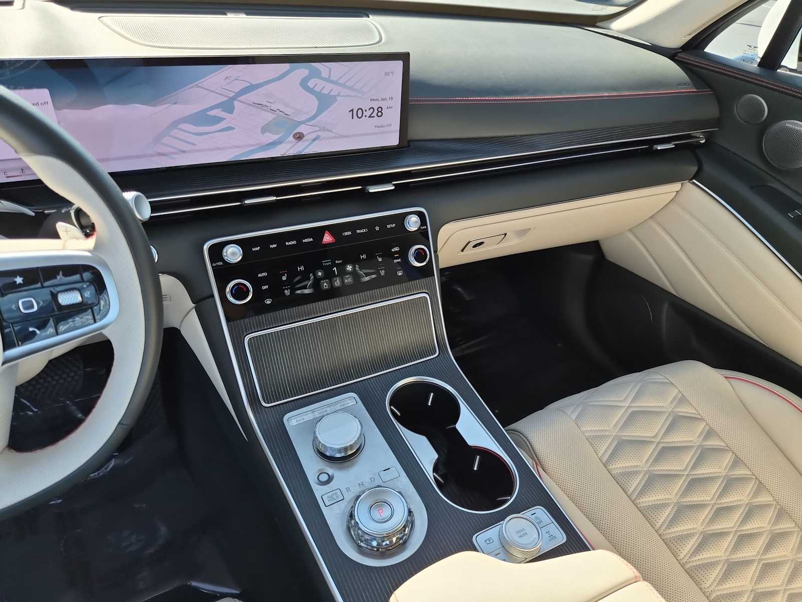 Thumbnail: 2025 Genesis GV80 - 23