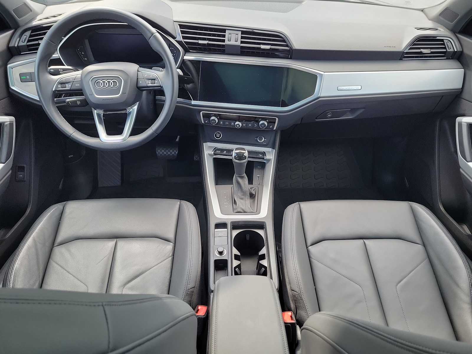 Thumbnail: 2021 Audi Q3 - 14