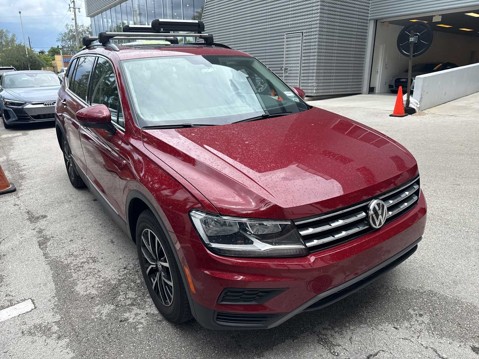 Thumbnail: 2021 Volkswagen Tiguan - 2