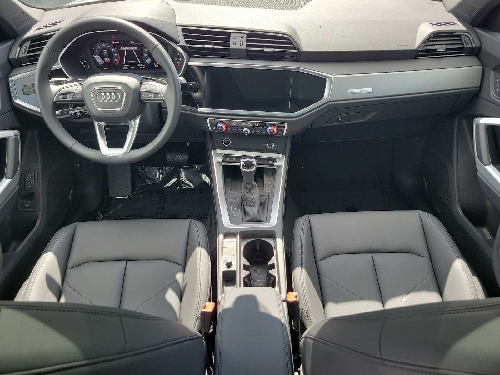 Thumbnail: 2025 Audi Q3 - 14