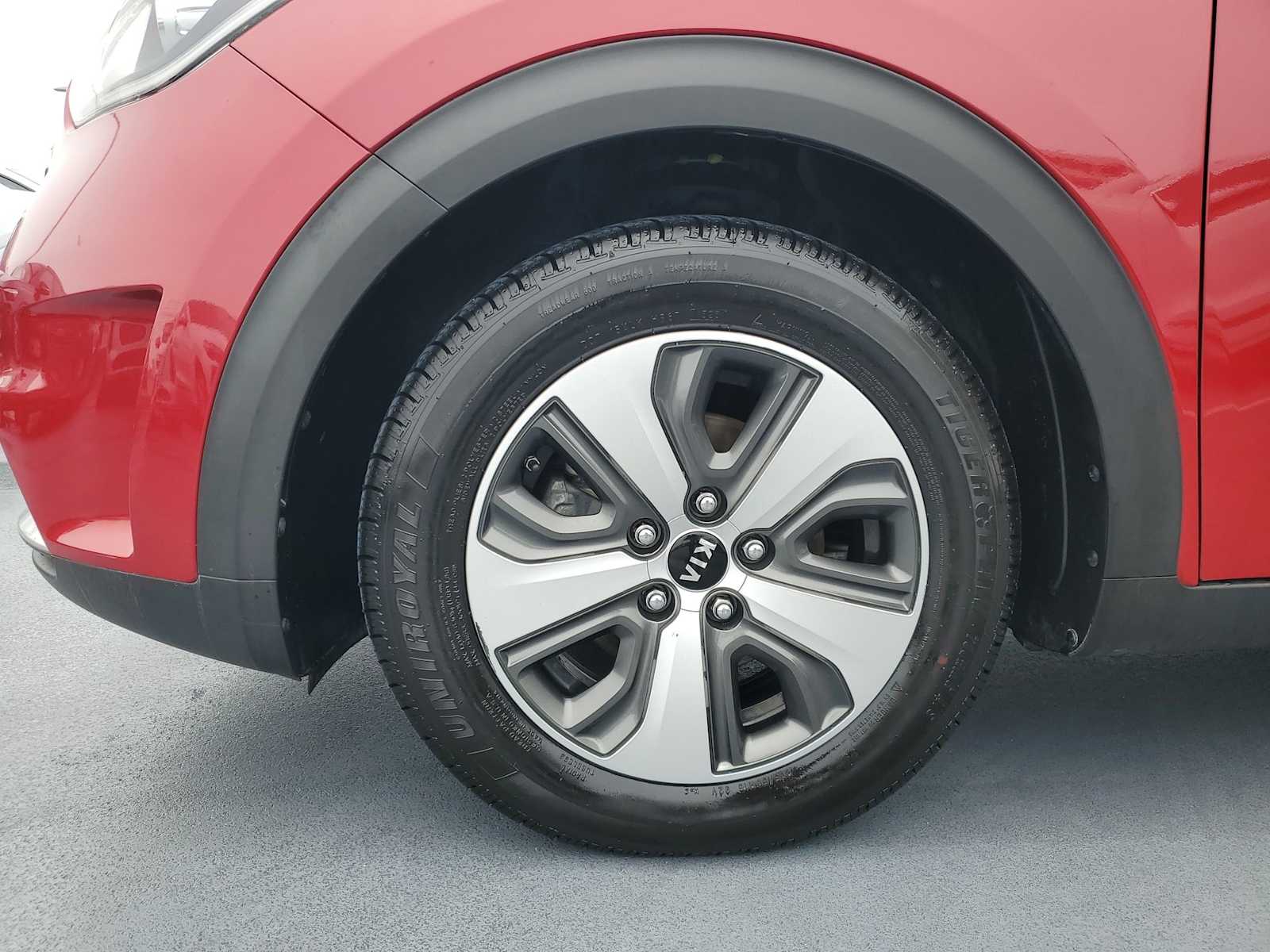 Thumbnail: 2018 Kia Niro - 10