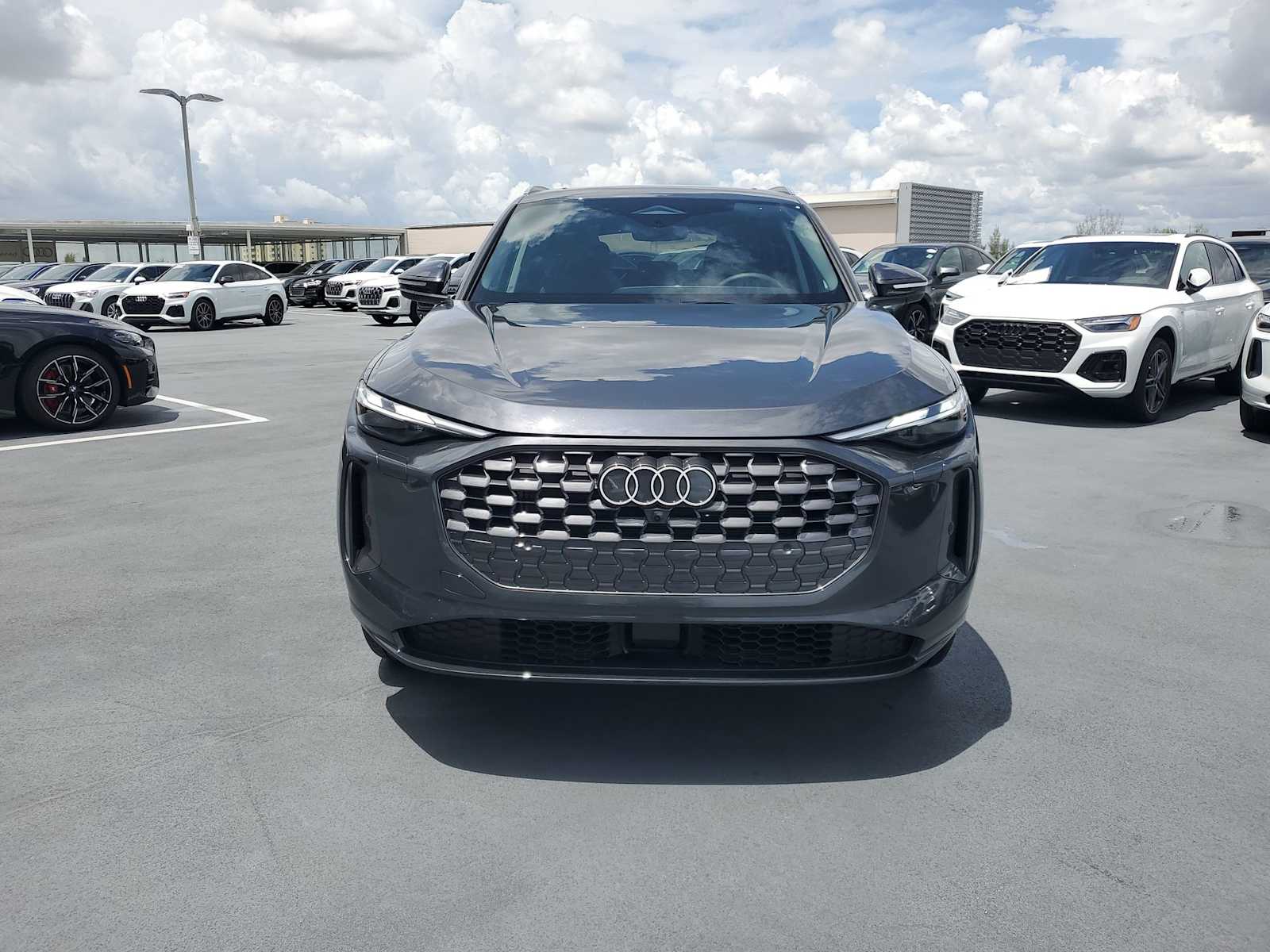 Thumbnail: 2025 Audi Q5 - 9