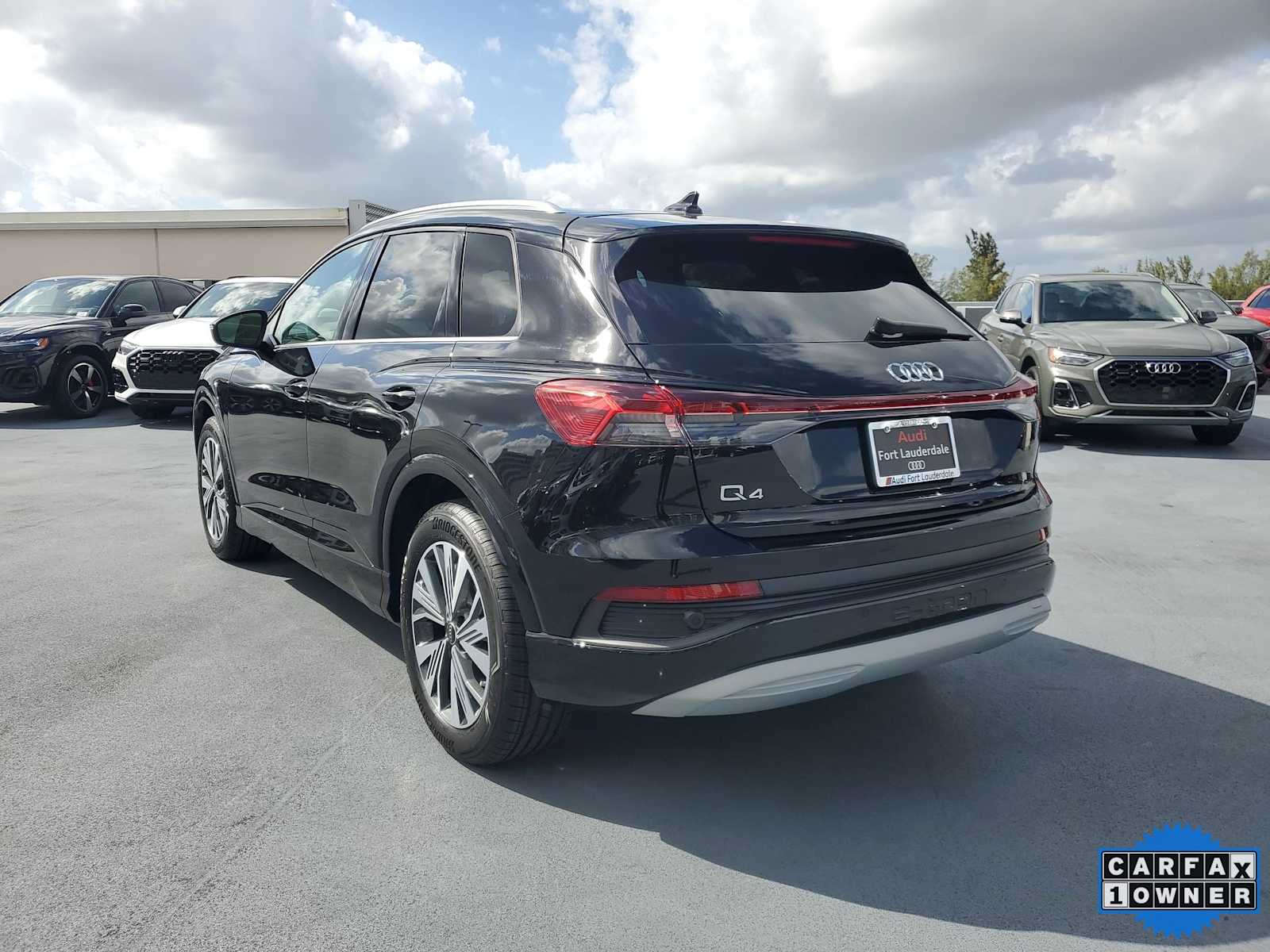Thumbnail: 2025 Audi Q4 e-tron - 4