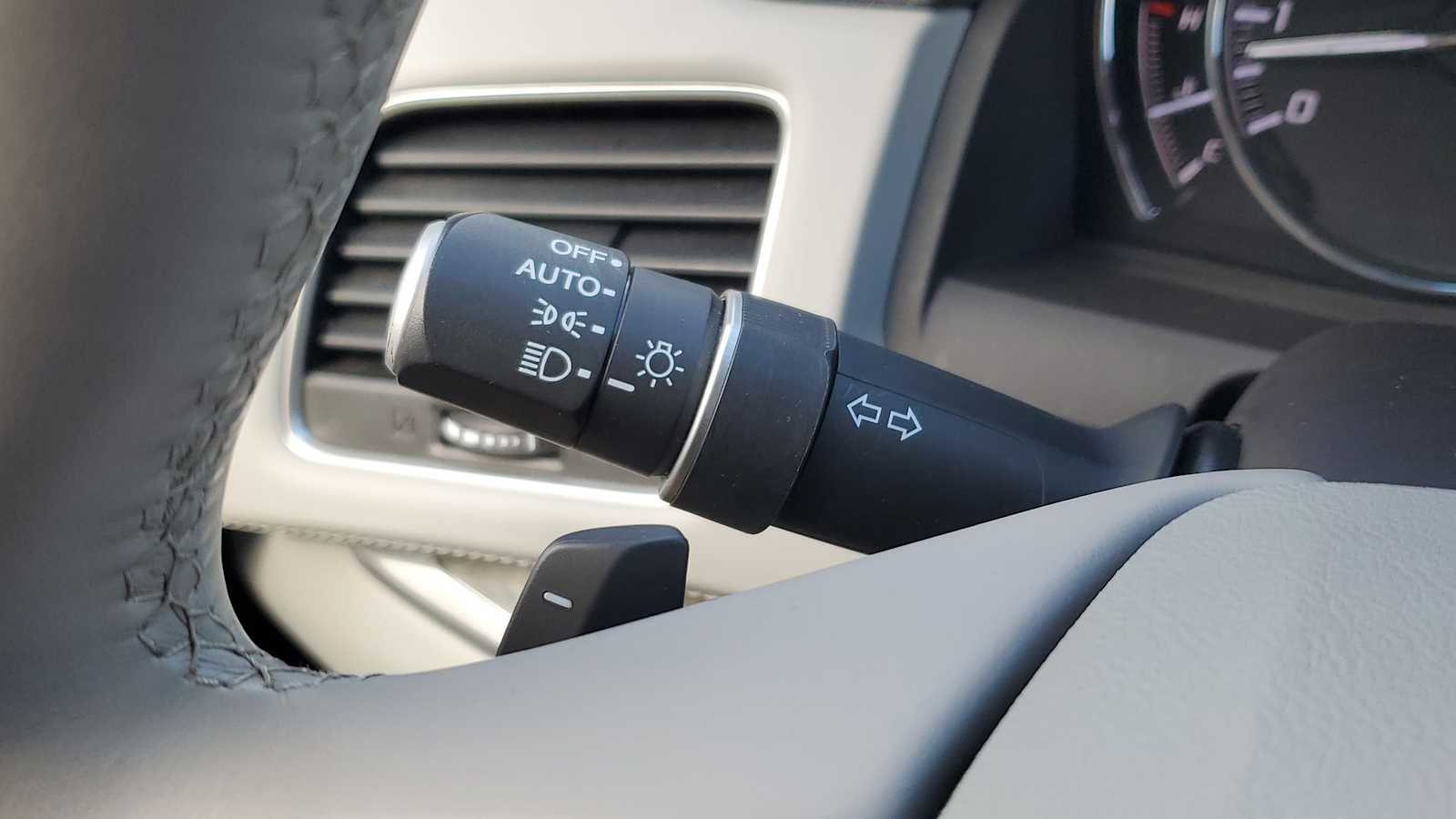 Thumbnail: 2020 Acura RLX - 27