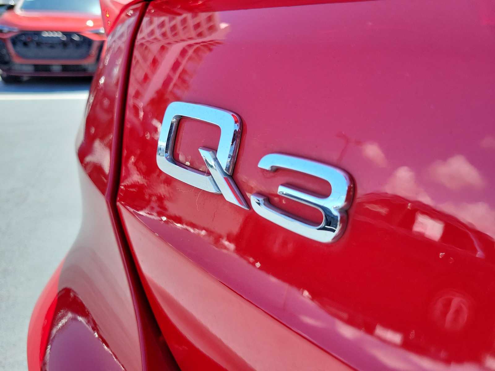 Thumbnail: 2021 Audi Q3 - 11
