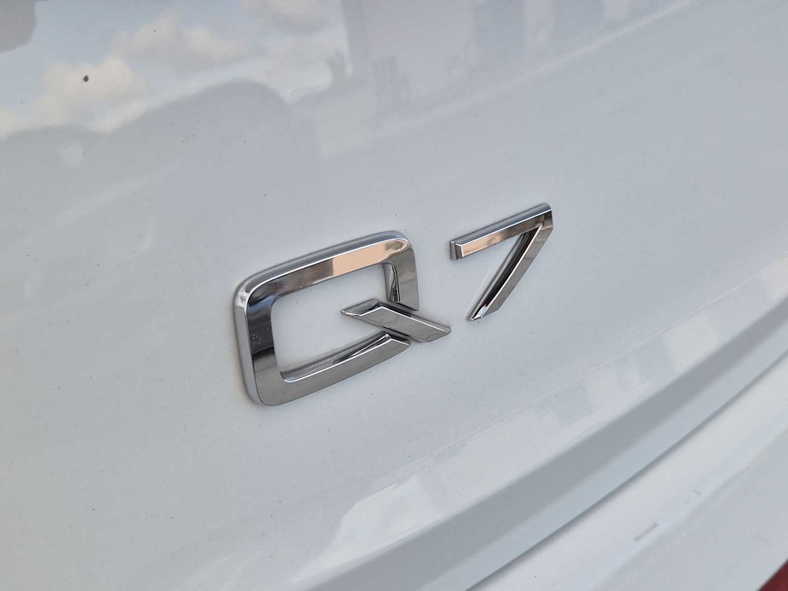 Thumbnail: 2023 Audi Q7 - 10