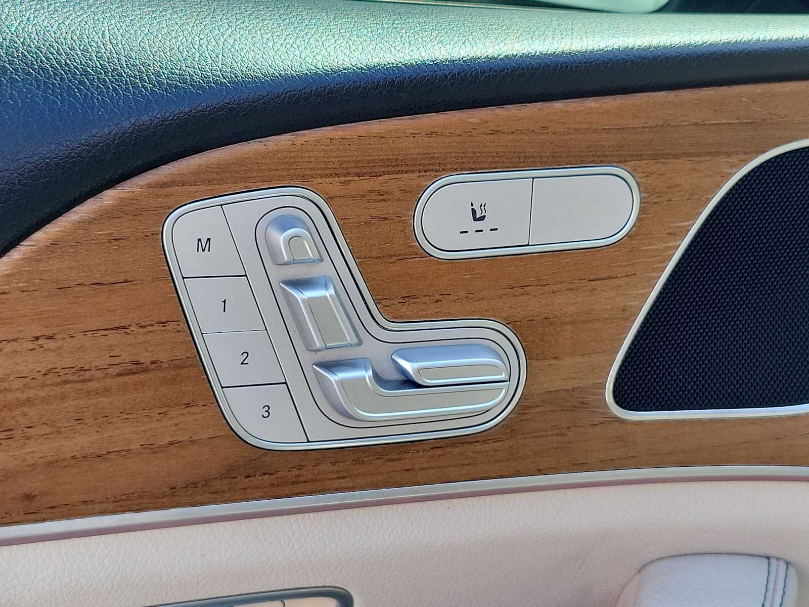 Thumbnail: 2022 Mercedes-Benz GLE - 15