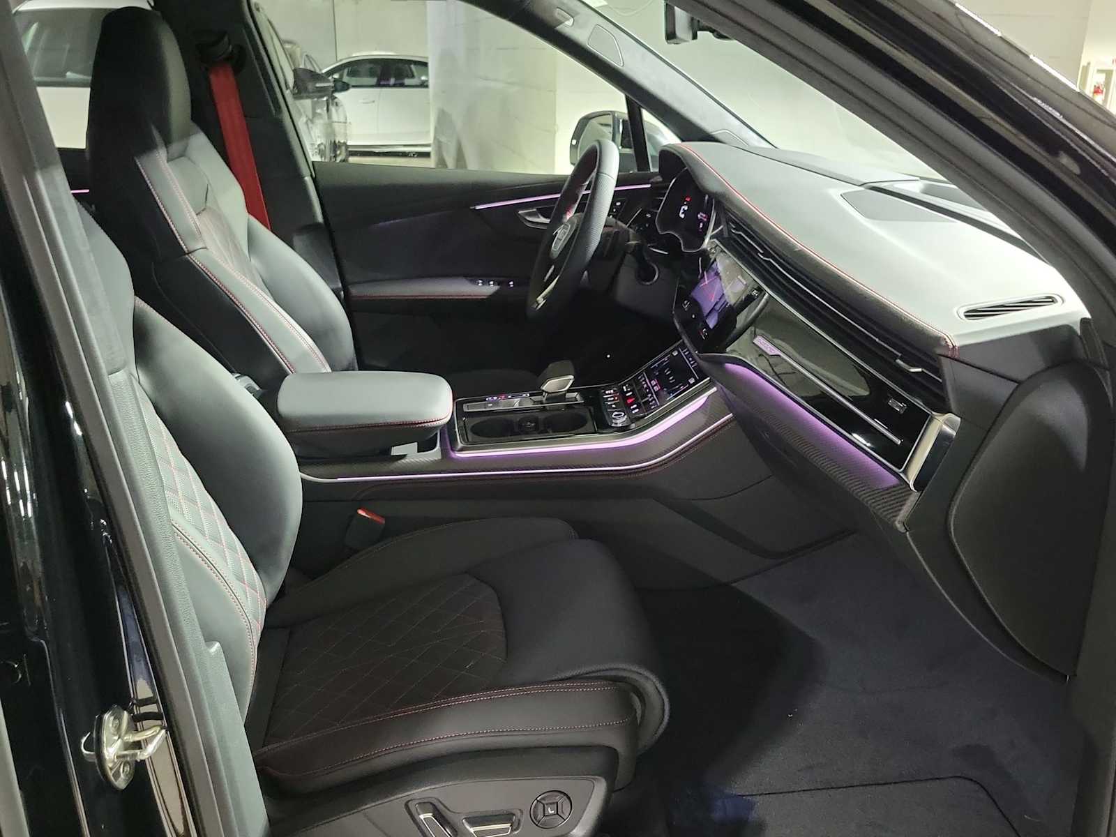 Thumbnail: 2026 Audi SQ7 - 18