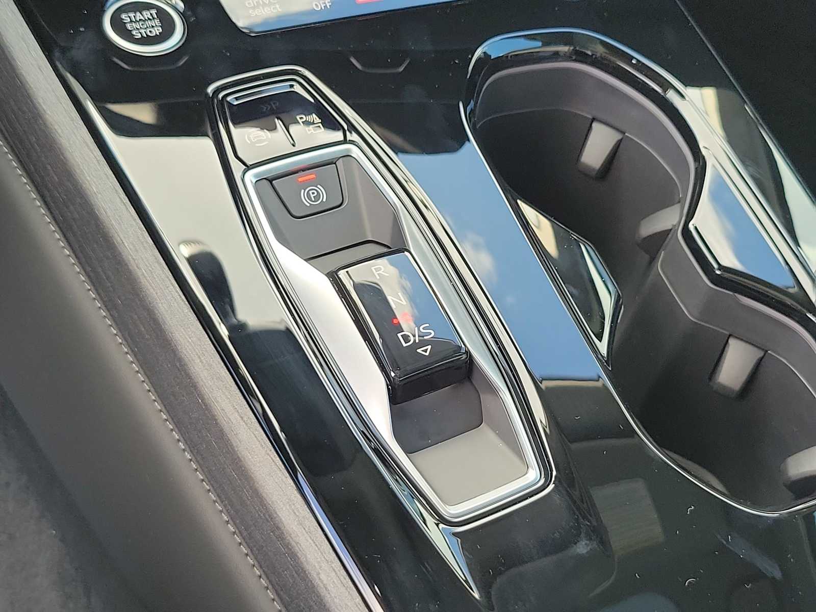 Thumbnail: 2025 Audi A5 - 25