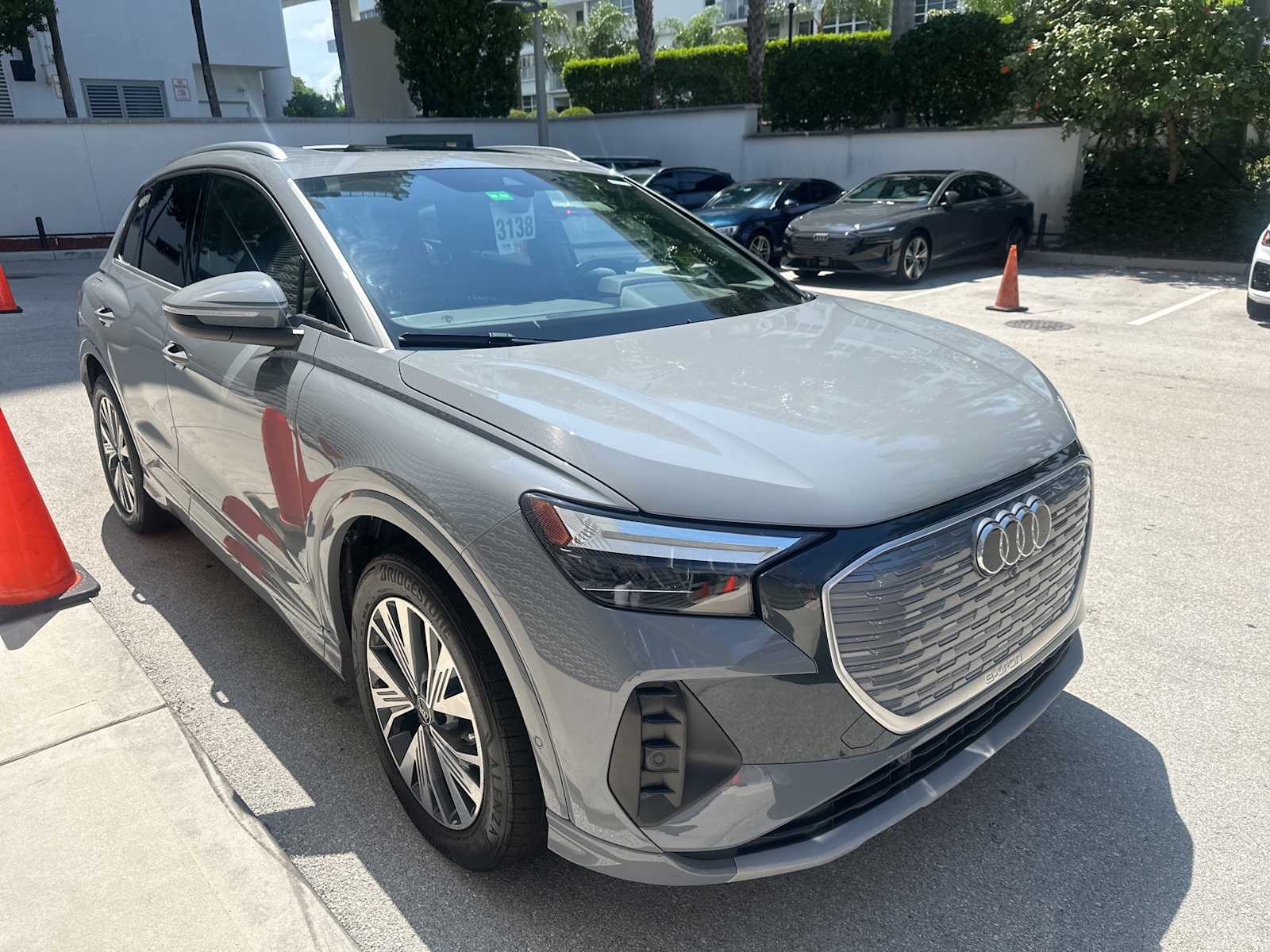 Thumbnail: 2023 Audi Q4 e-tron - 2