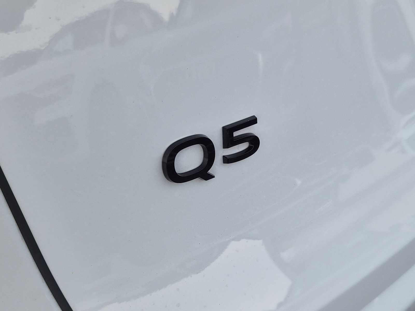 Thumbnail: 2025 Audi Q5 - 10