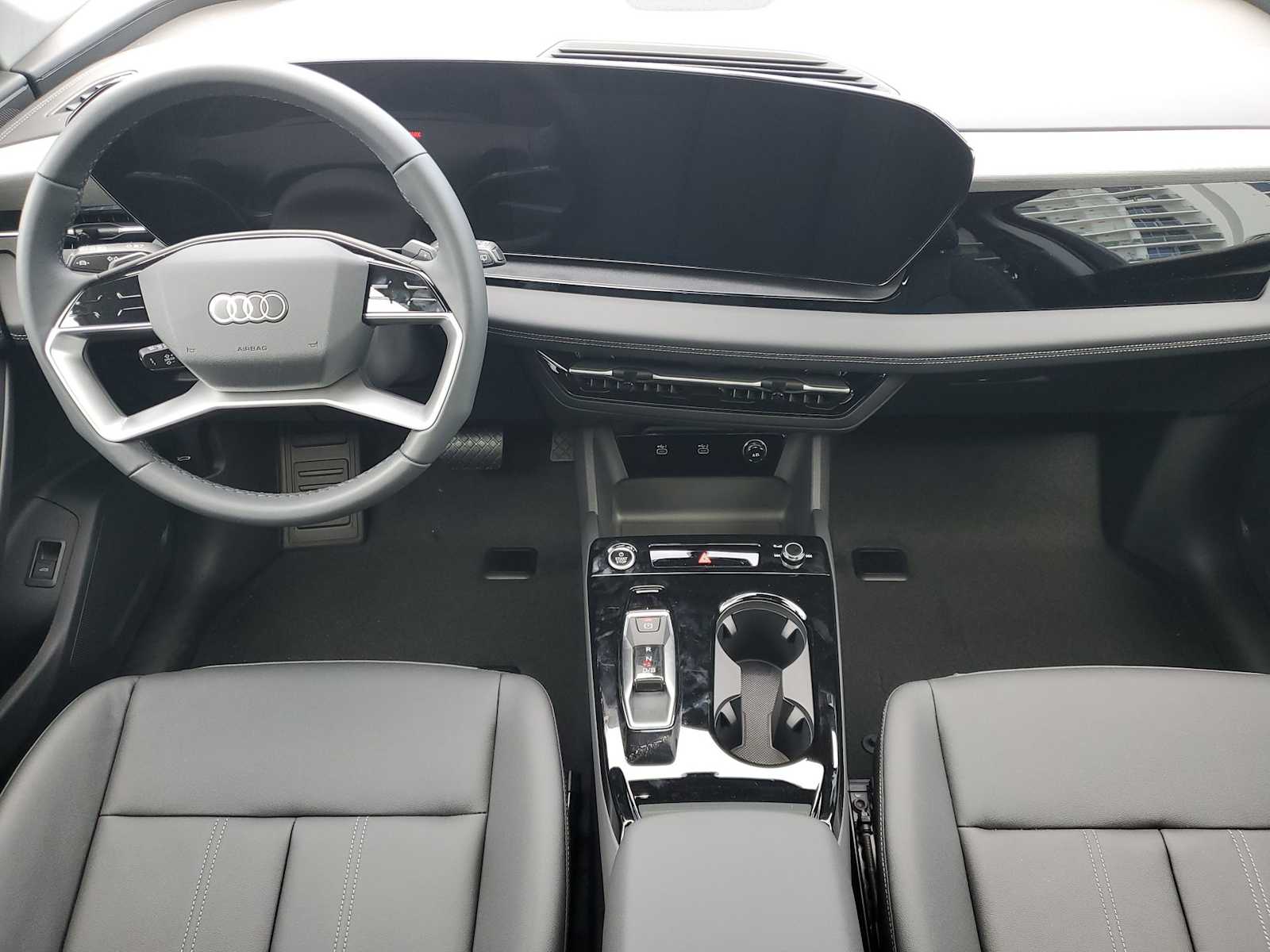 Thumbnail: 2025 Audi Q6 e-tron - 11