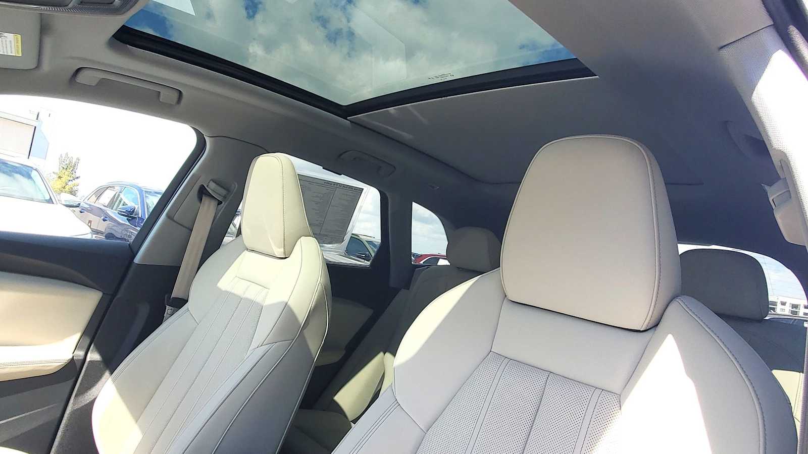 Thumbnail: 2025 Audi Q5 - 19