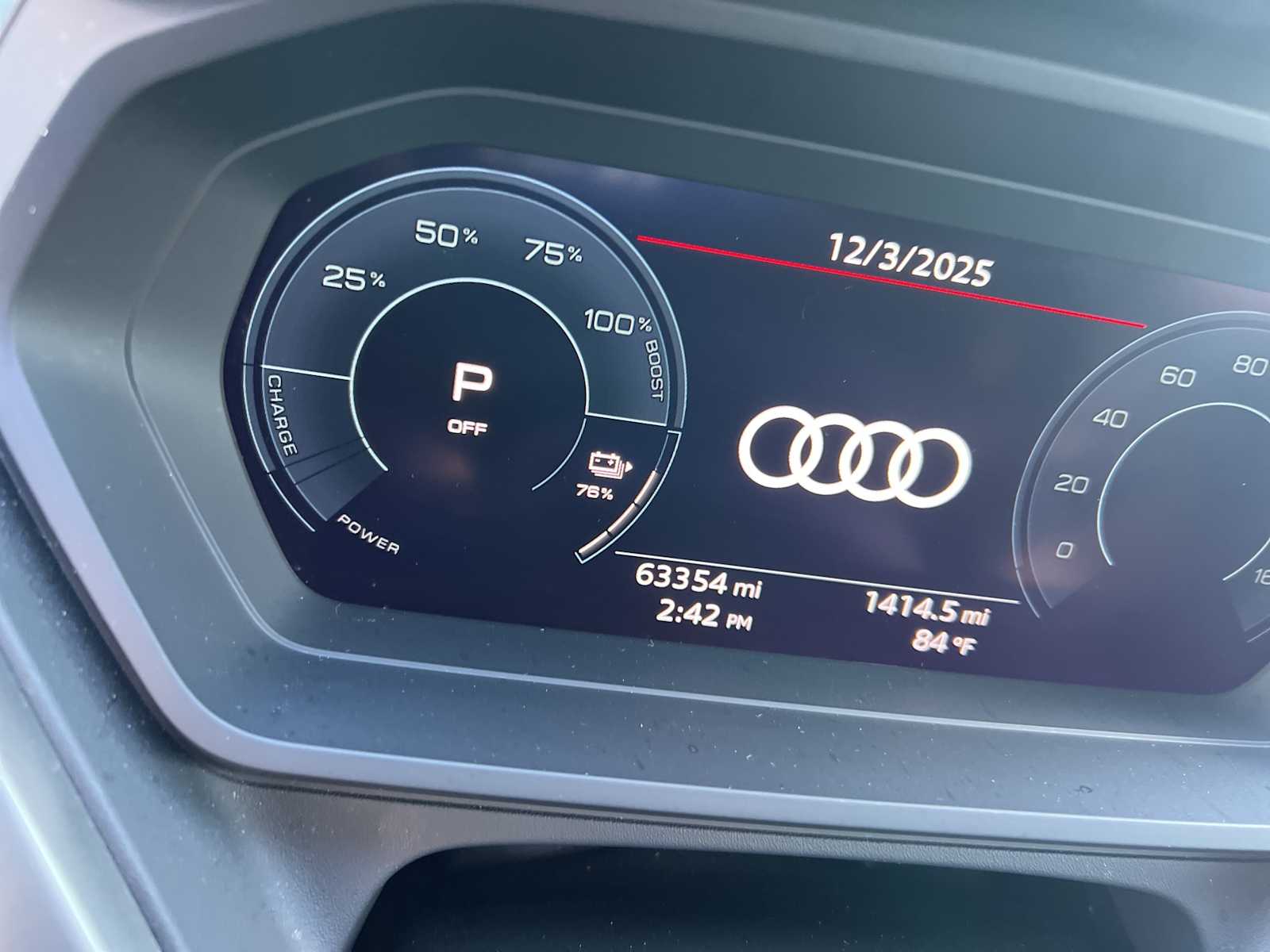 Thumbnail: 2022 Audi Q4 e-tron - 3