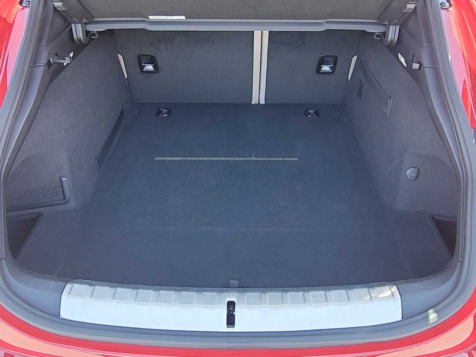 Thumbnail: 2021 Porsche Taycan - 25