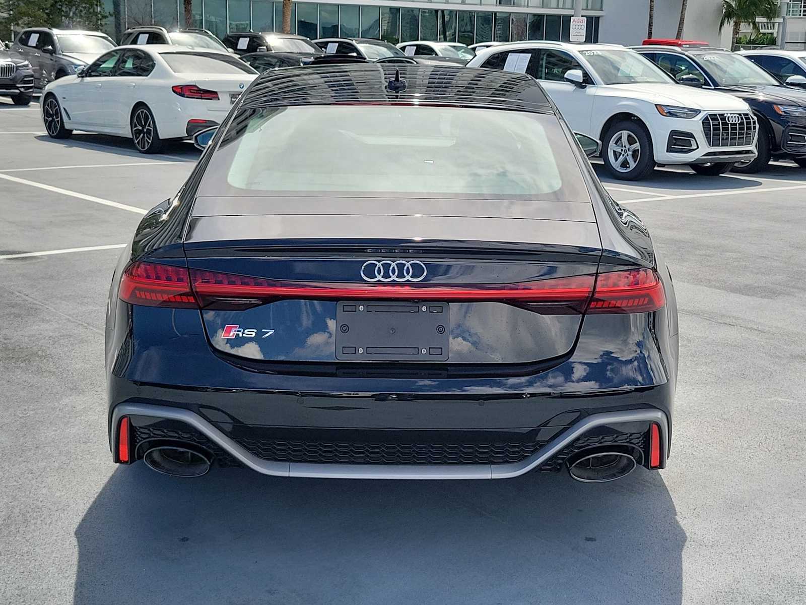 Thumbnail: 2026 Audi RS 7 - 5