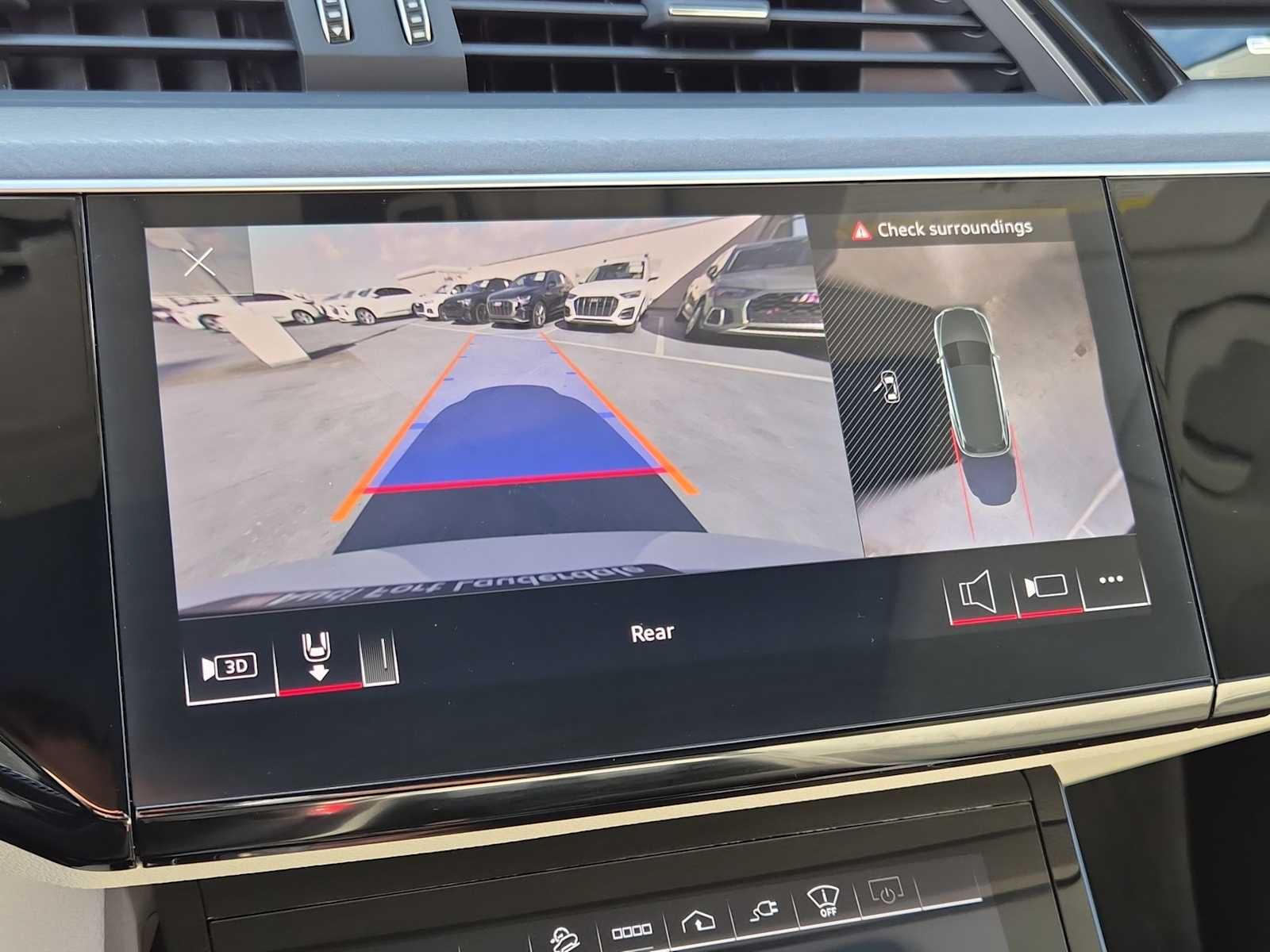 Thumbnail: 2021 Audi e-tron - 24