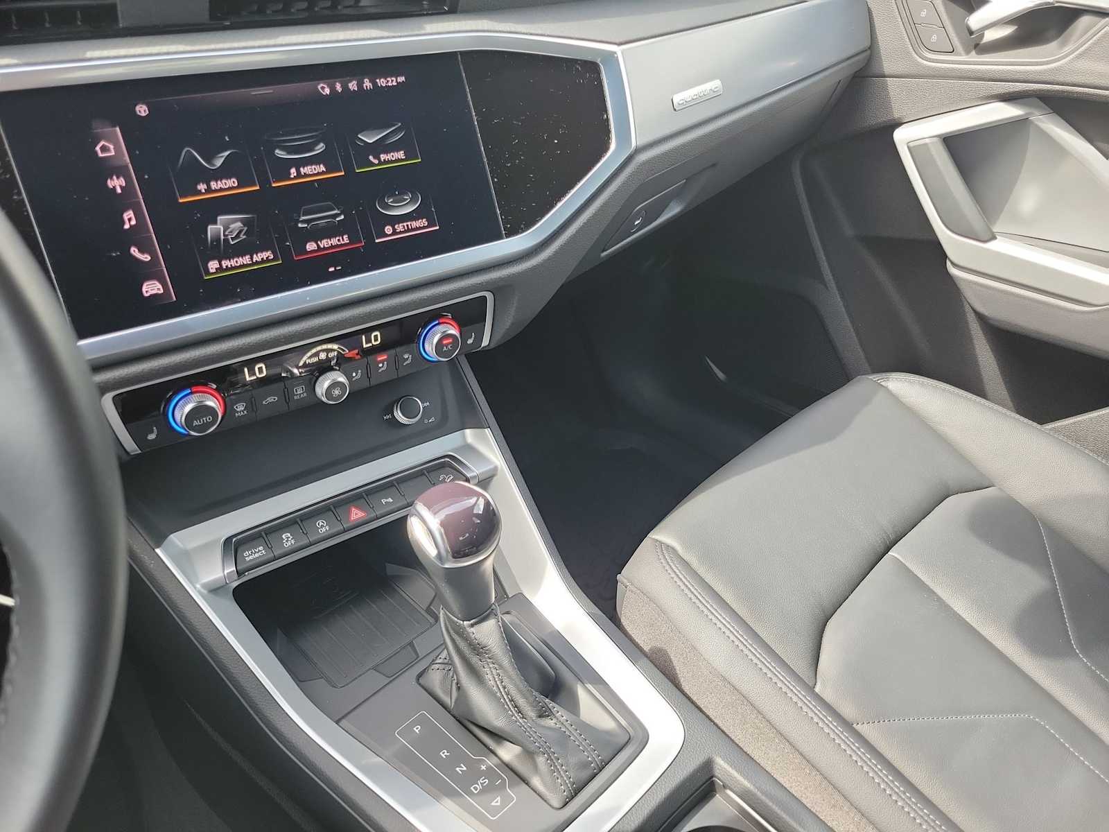 Thumbnail: 2022 Audi Q3 - 24