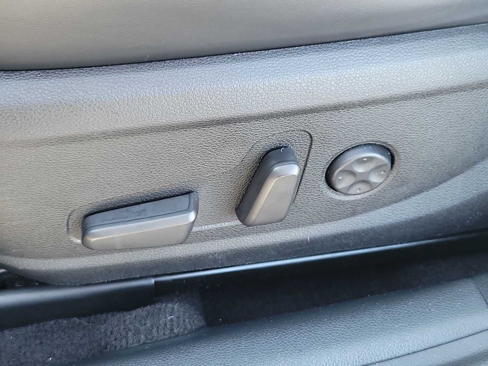 Thumbnail: 2017 Kia Optima - 16