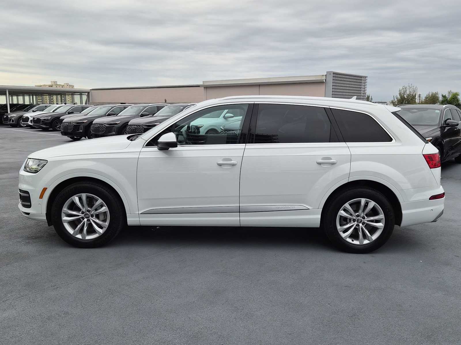 Thumbnail: 2019 Audi Q7 - 3