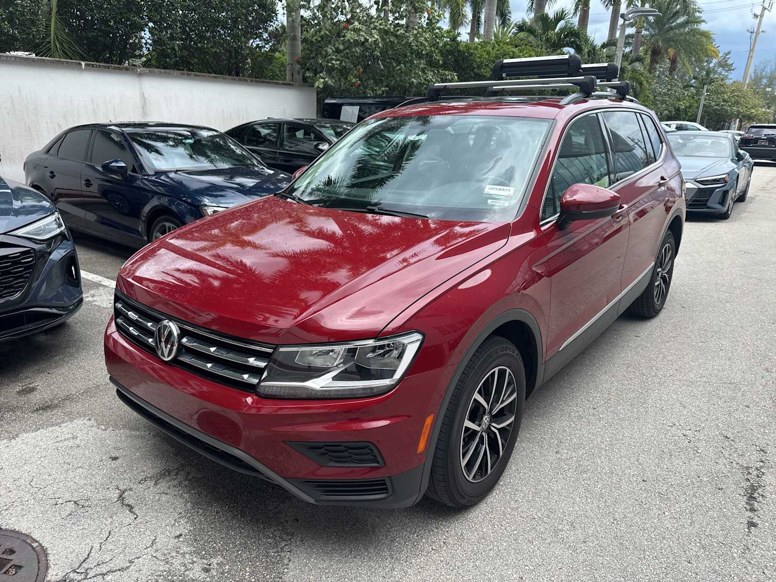 Thumbnail: 2021 Volkswagen Tiguan - 1