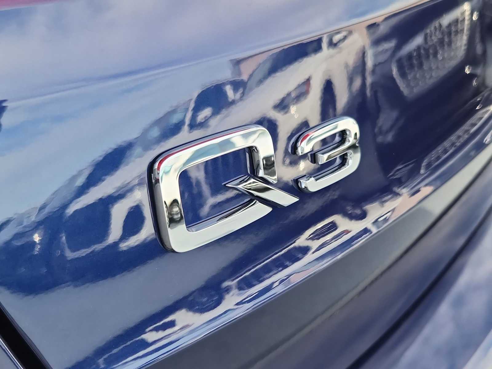 Thumbnail: 2025 Audi Q3 - 10