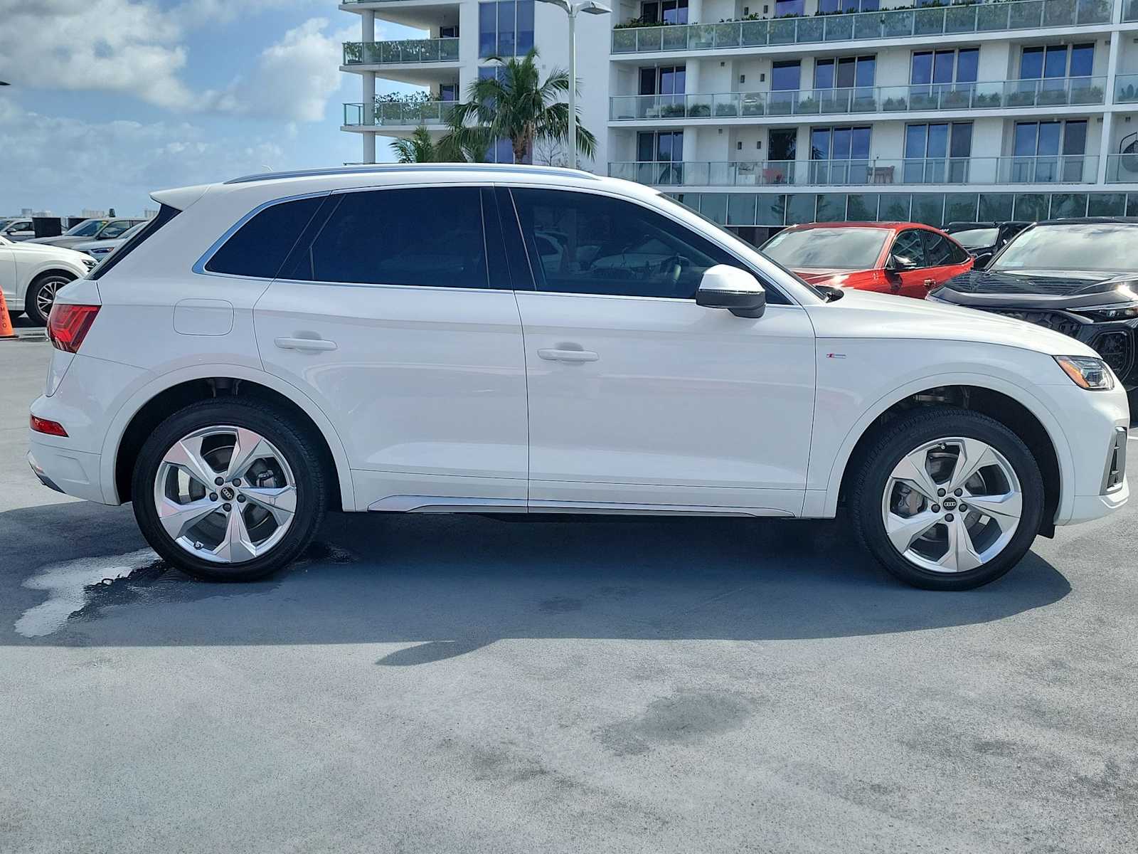 Thumbnail: 2023 Audi Q5 - 7