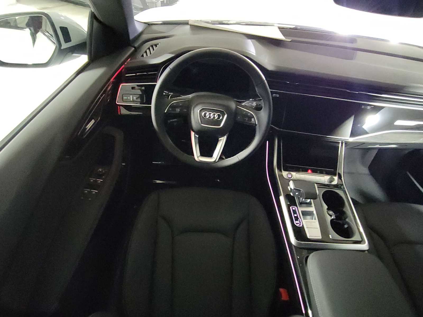 Thumbnail: 2026 Audi Q8 - 15