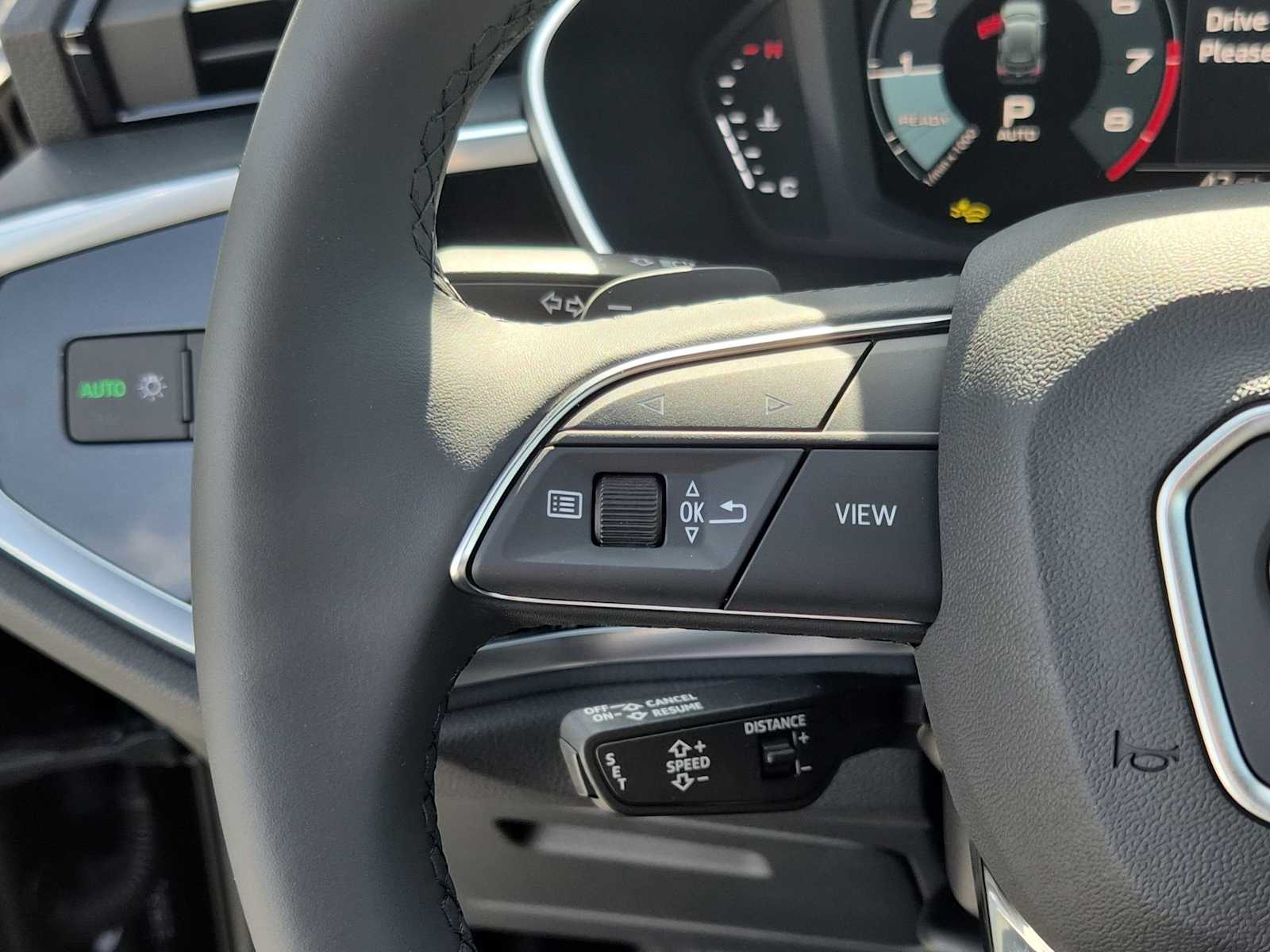 Thumbnail: 2025 Audi Q3 - 21