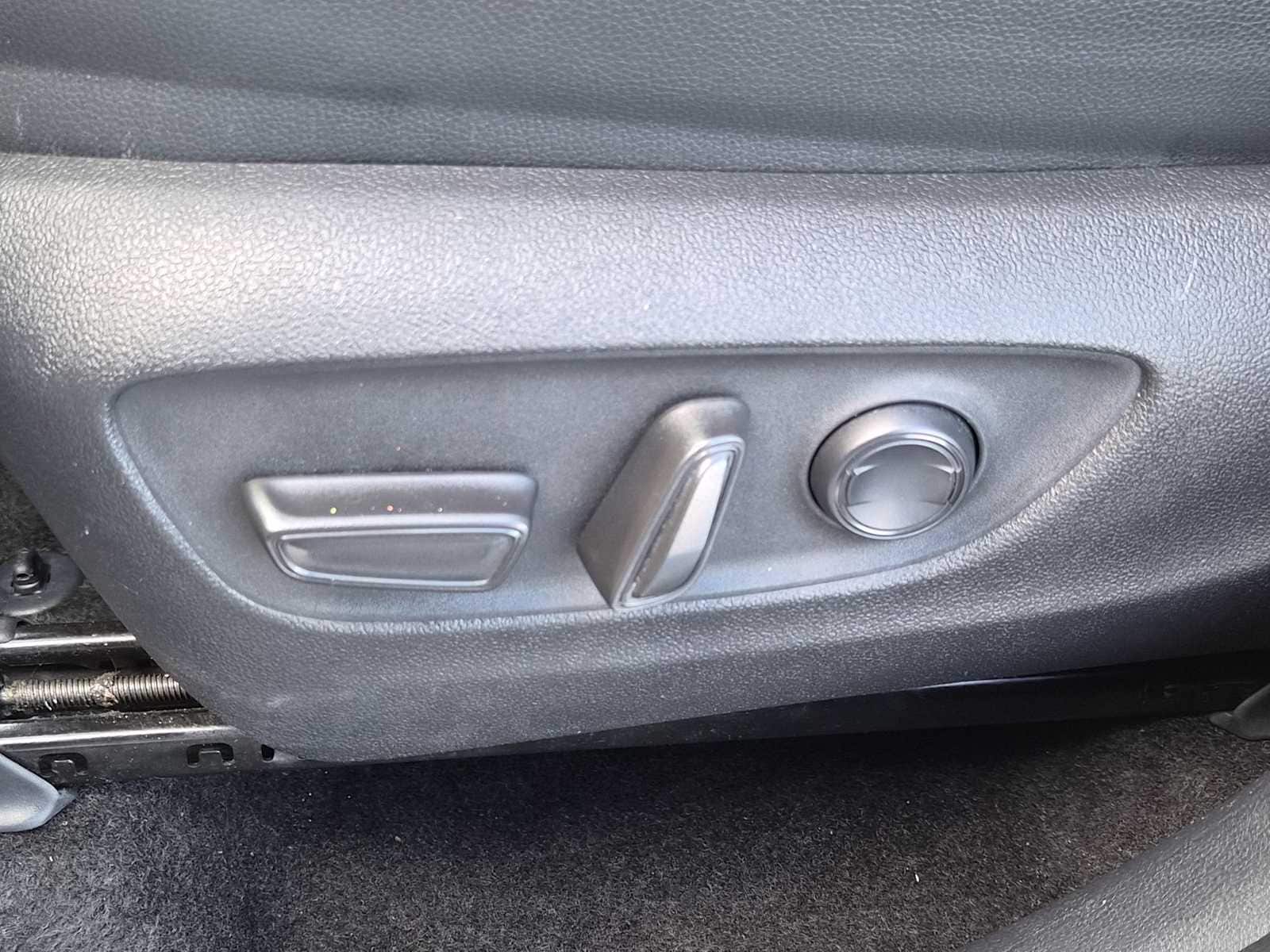 Thumbnail: 2024 Toyota Grand Highlander - 16