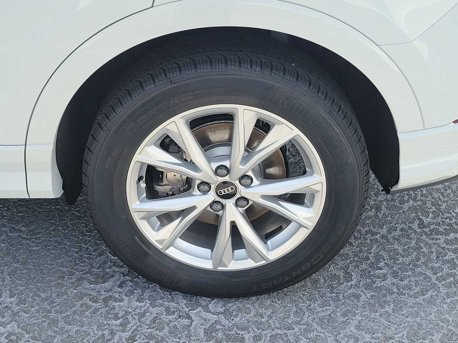 Thumbnail: 2025 Audi Q3 - 12