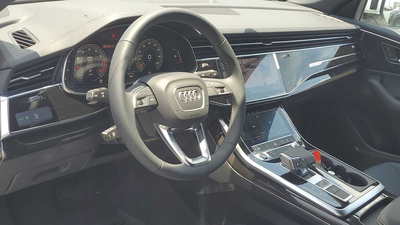 Thumbnail: 2026 Audi Q8 - 2
