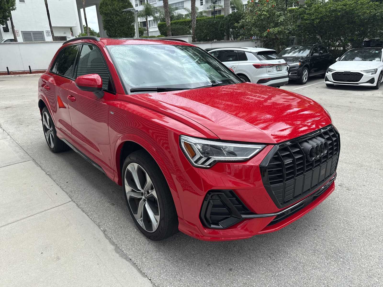 Thumbnail: 2022 Audi Q3 - 2
