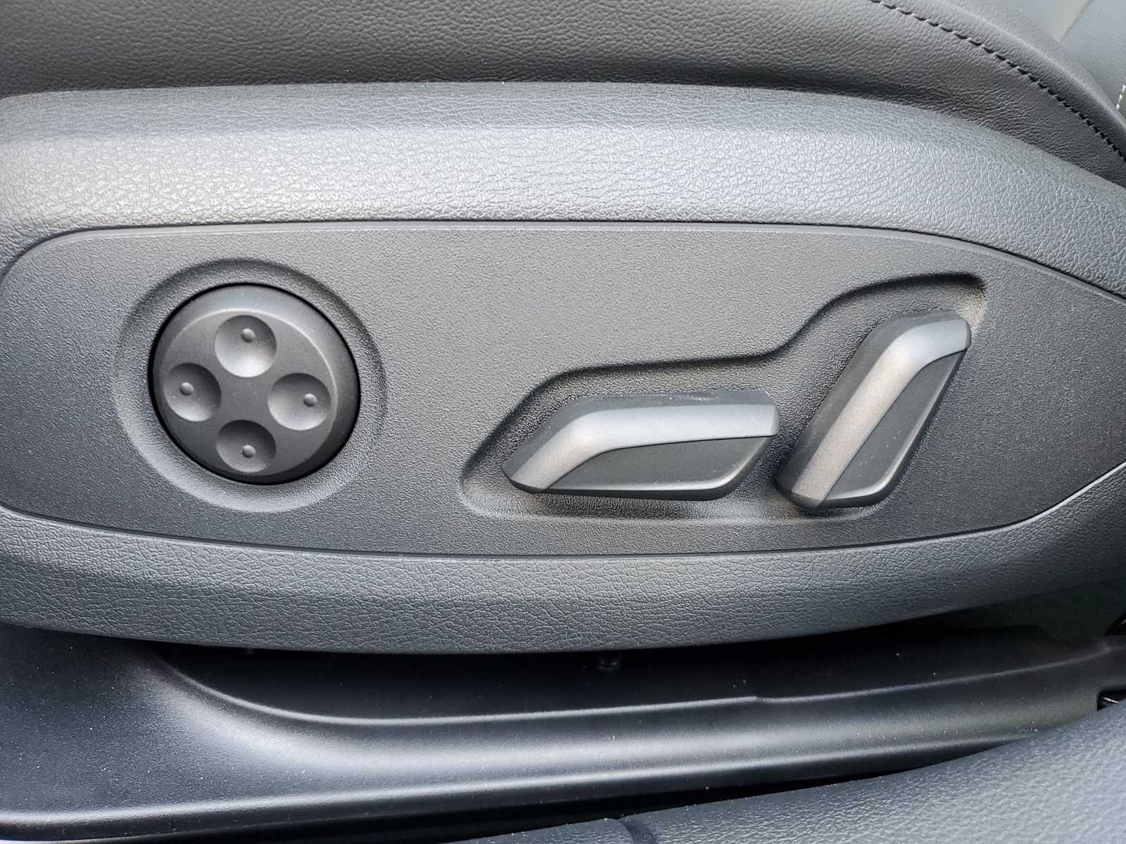 Thumbnail: 2023 Audi A5 - 16