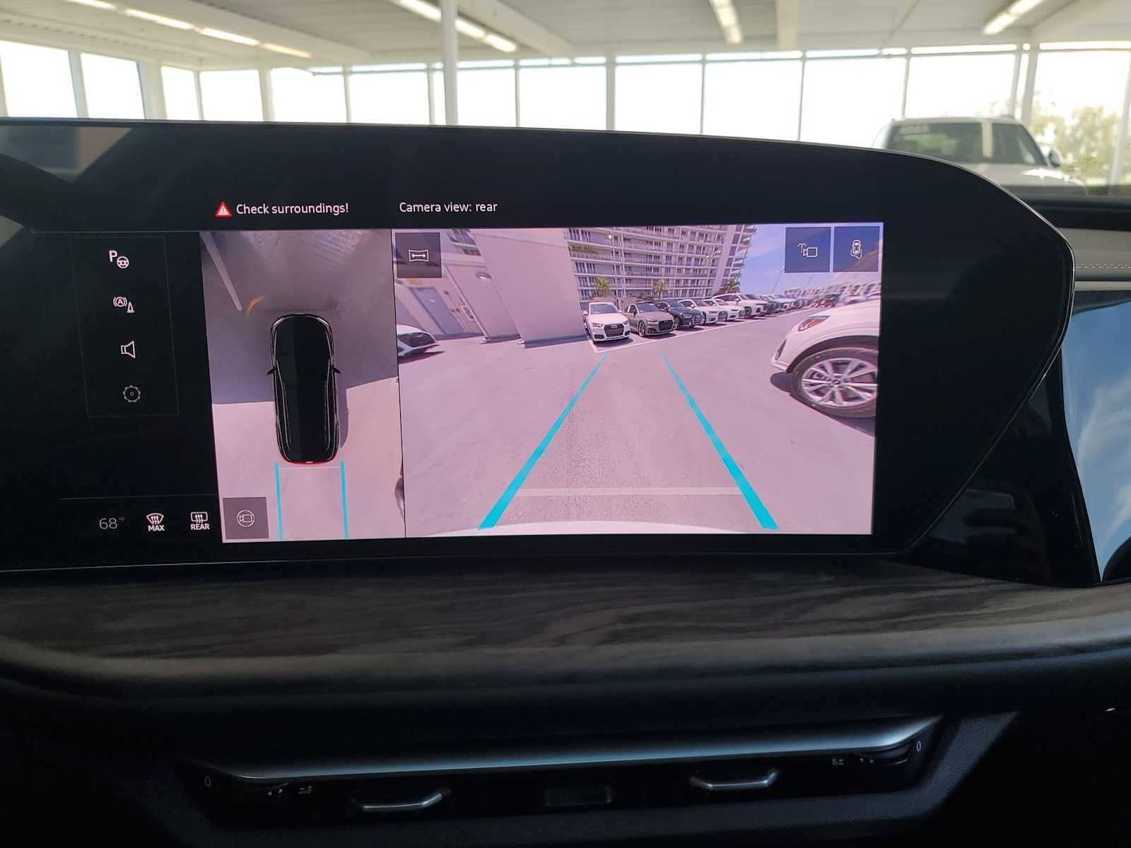 Thumbnail: 2025 Audi Q5 - 21