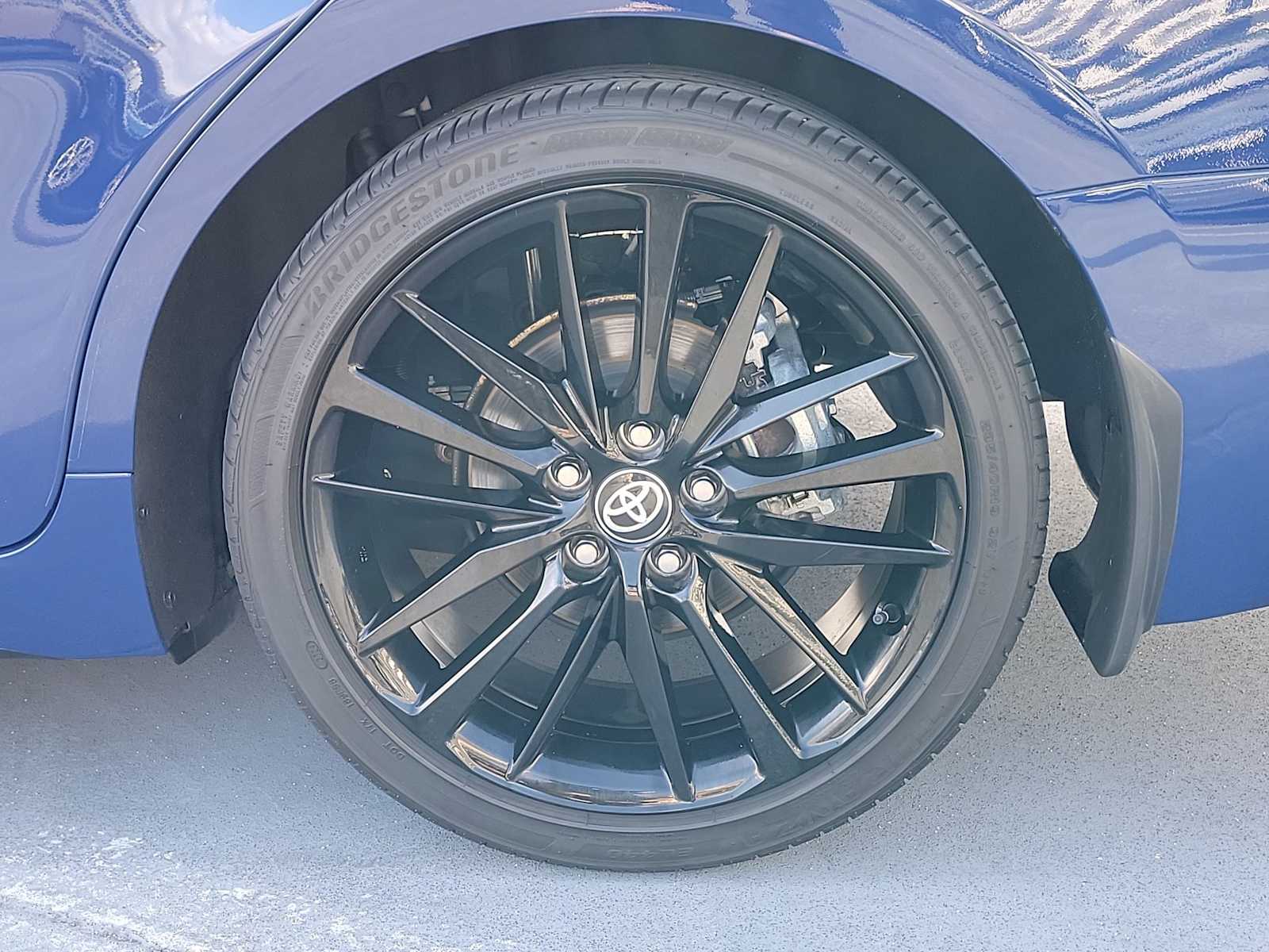 Thumbnail: 2024 Toyota Camry - 12
