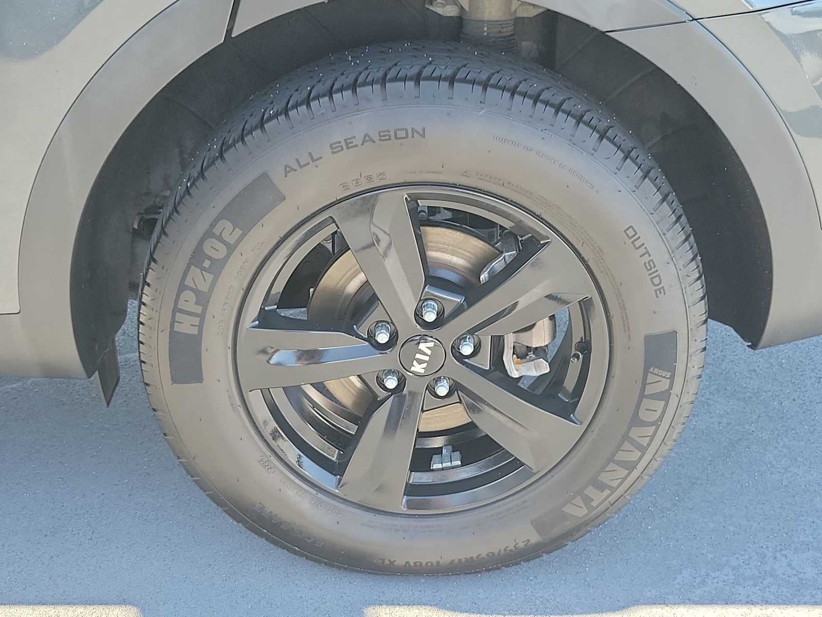 Thumbnail: 2021 Kia Sorento - 12