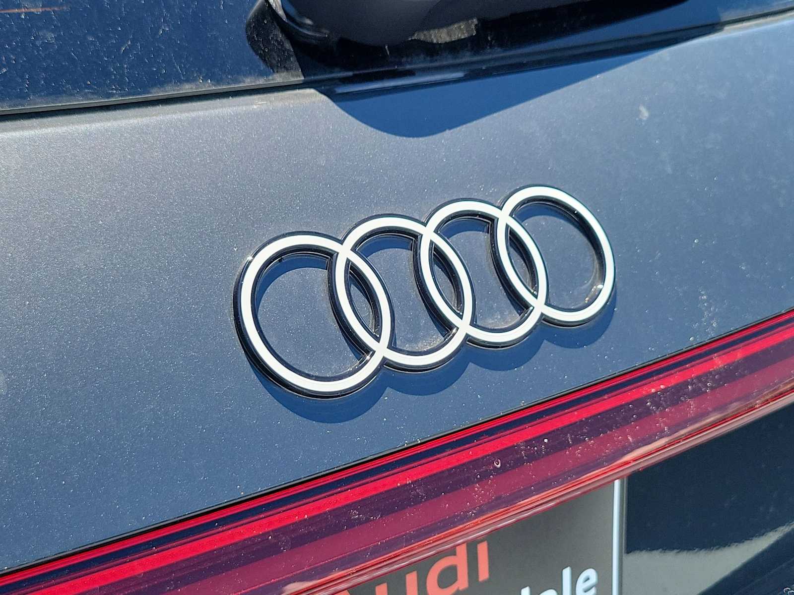 Thumbnail: 2025 Audi Q5 - 10