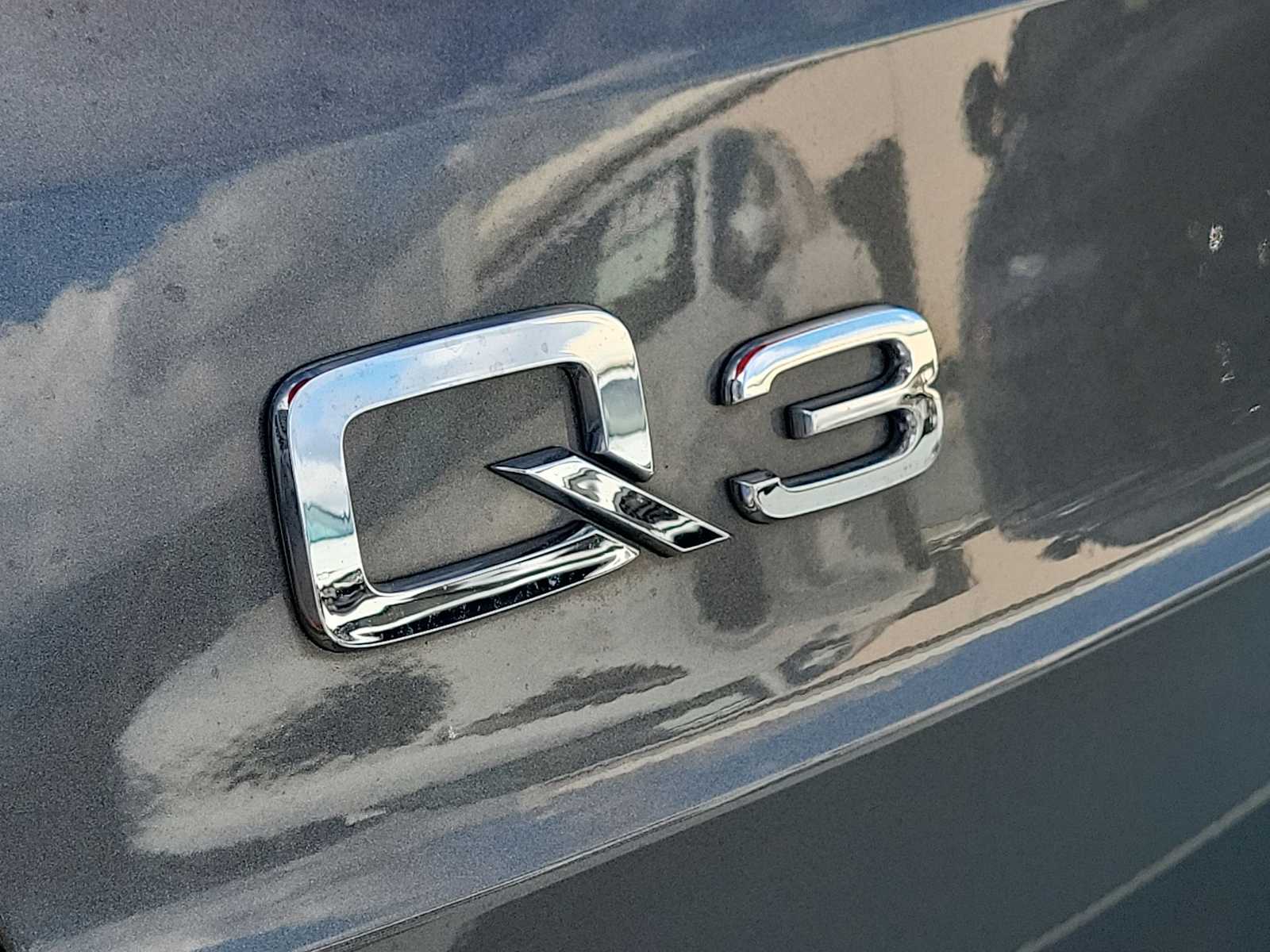 Thumbnail: 2021 Audi Q3 - 10