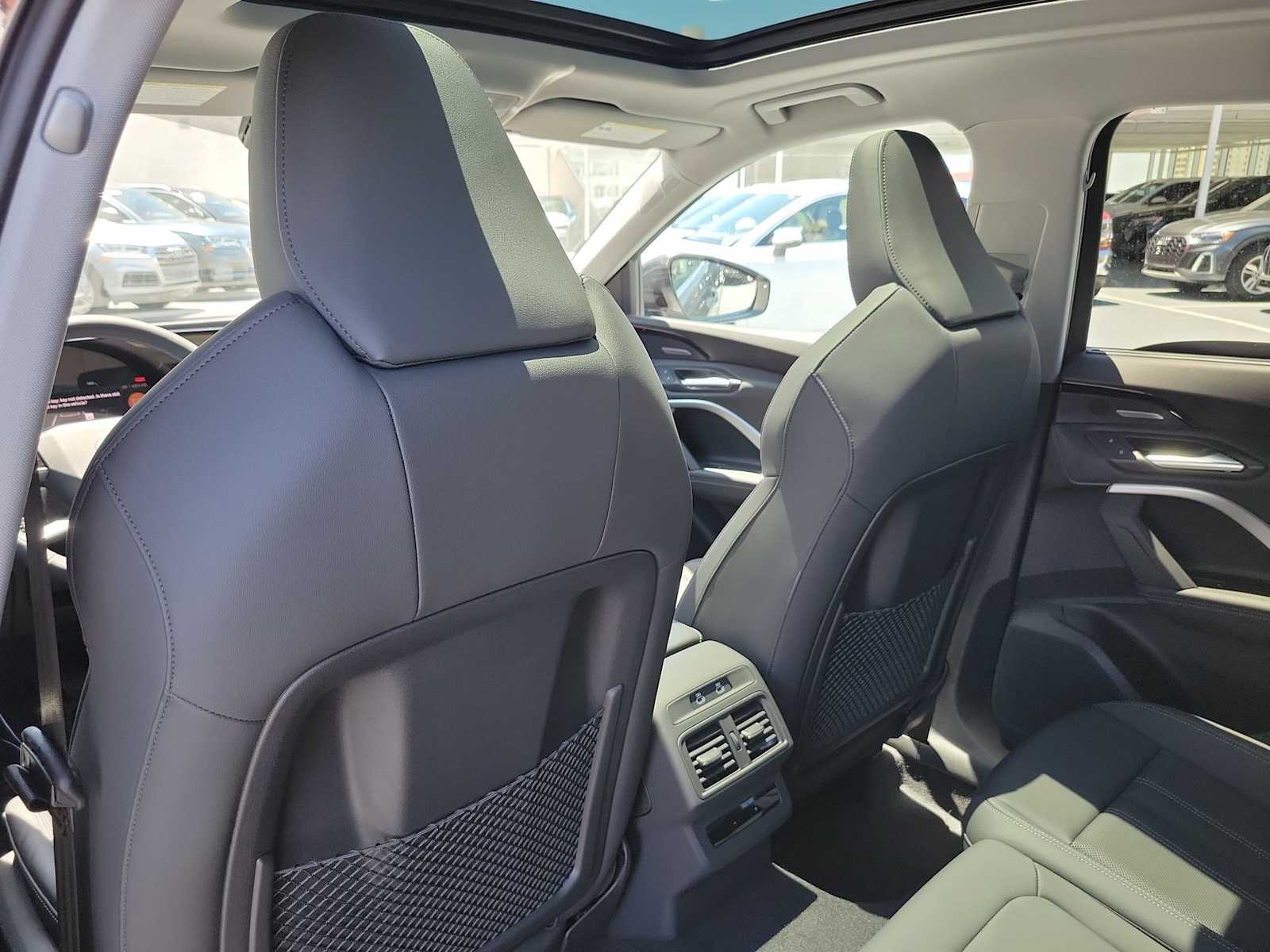 Thumbnail: 2025 Audi Q5 - 17