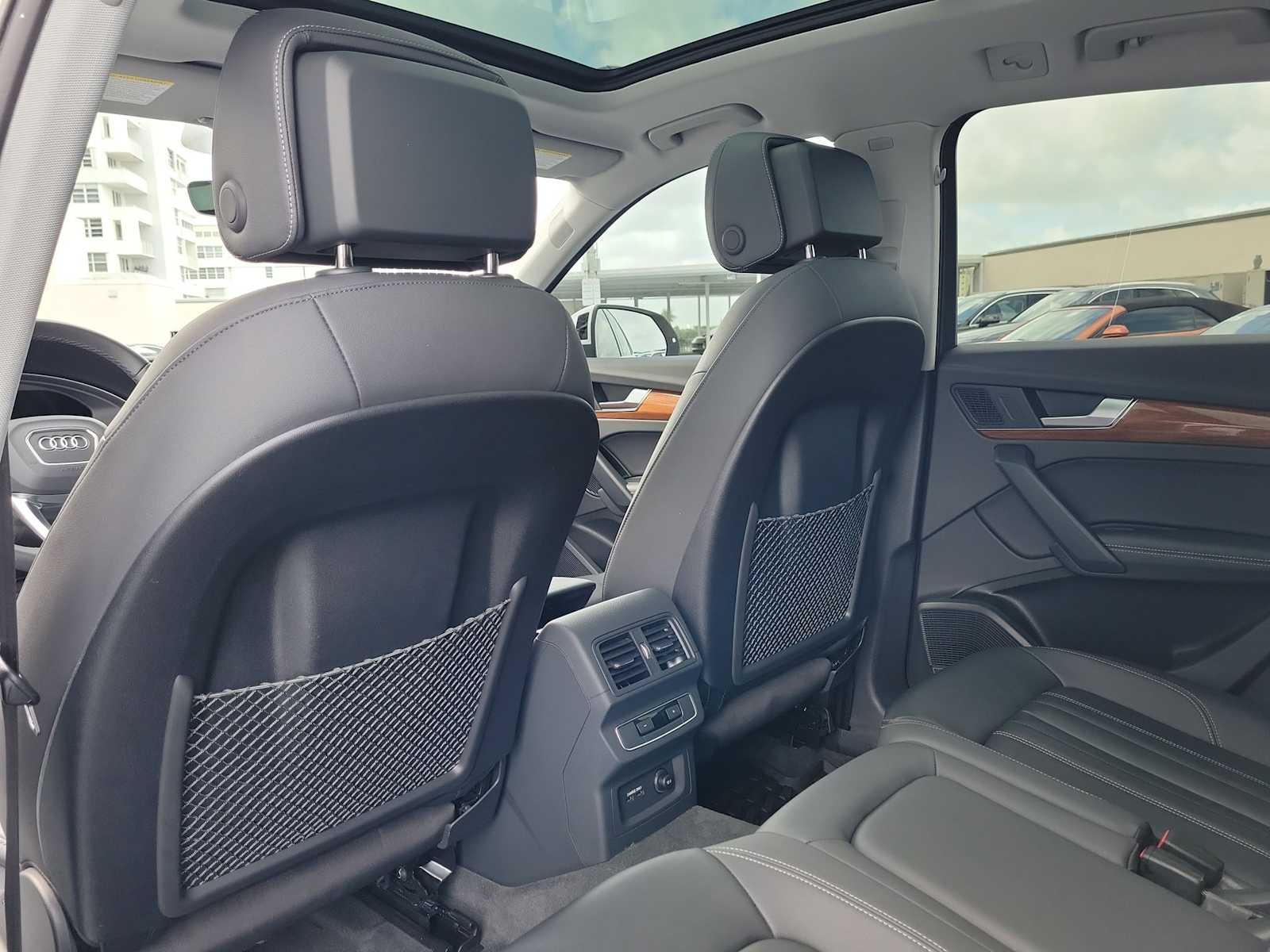 Thumbnail: 2023 Audi Q5 - 17